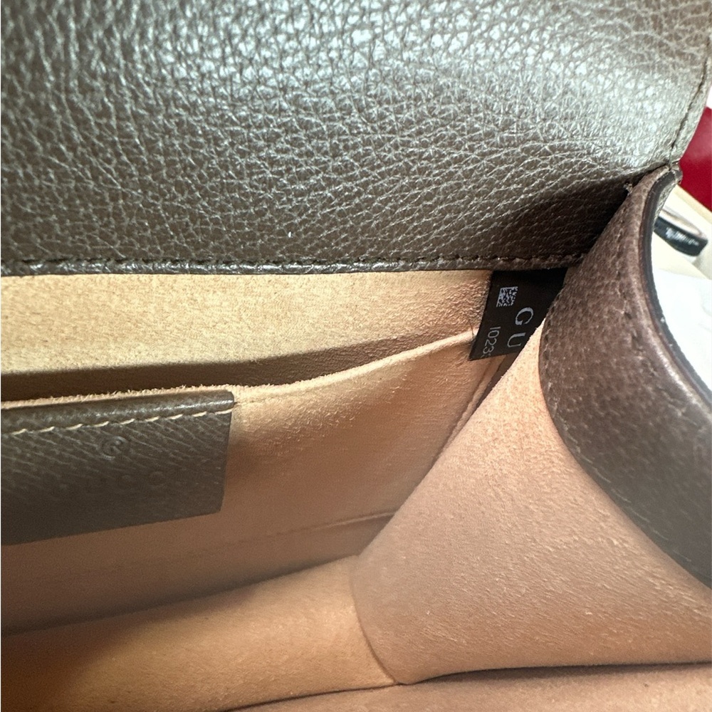 GUCCI Crystal Heart Brown Crossbody Bag with Green-Red Web Strap - Picture 8 of 8